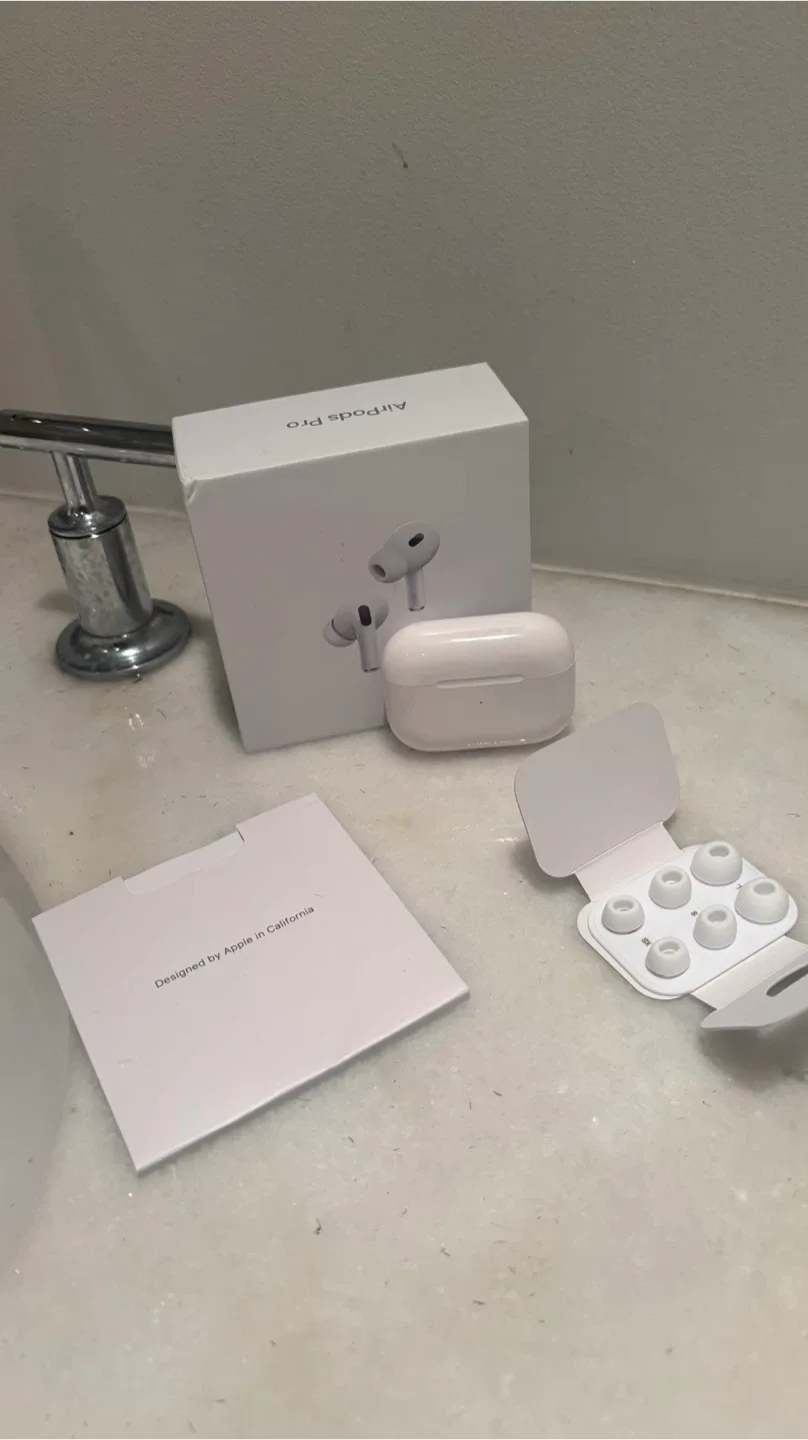 Apple AirPods Pro (2nd Generation) USB-C