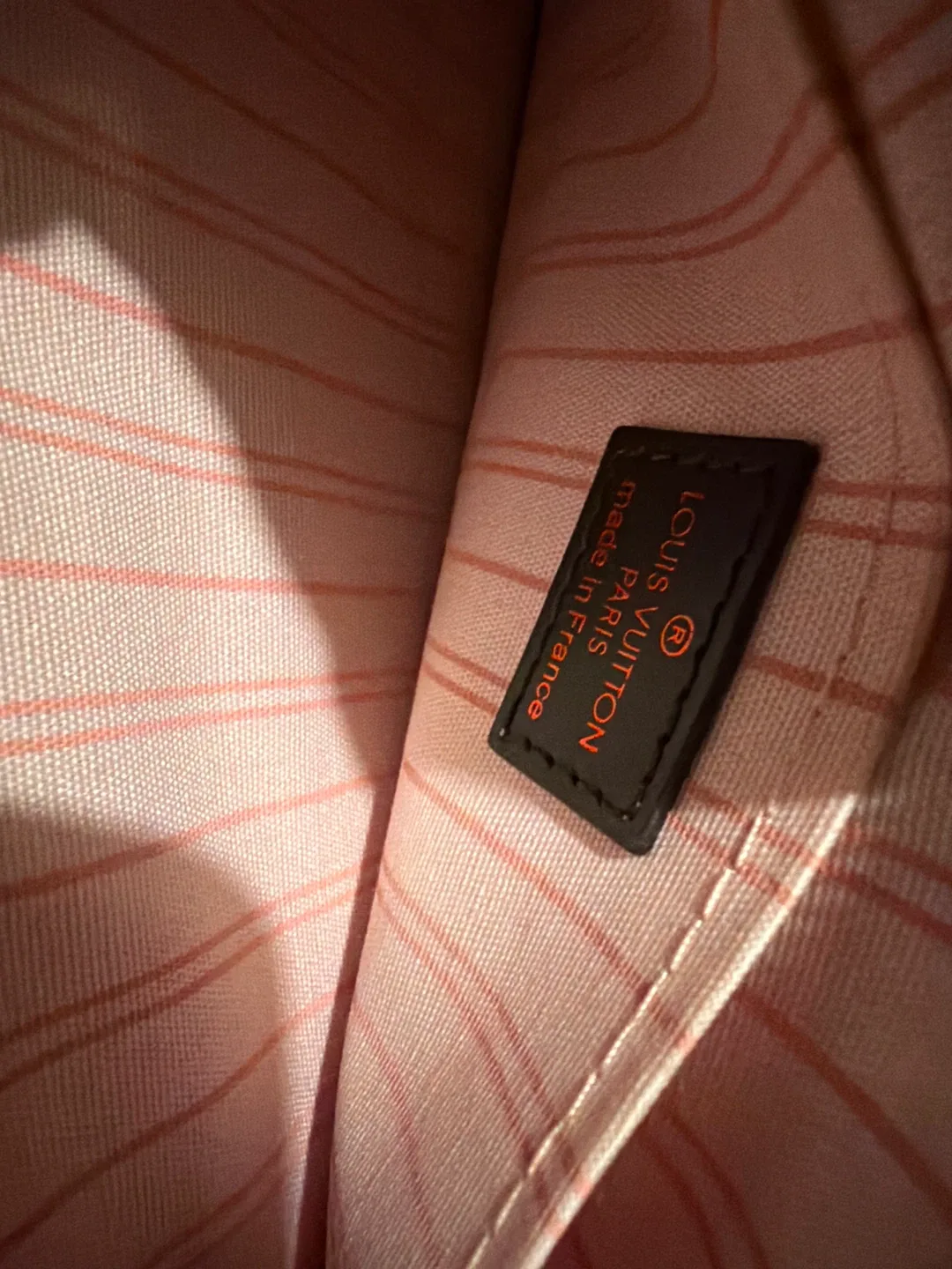 Louis Vuitton Damier Ebene Pochette image indicator(4)