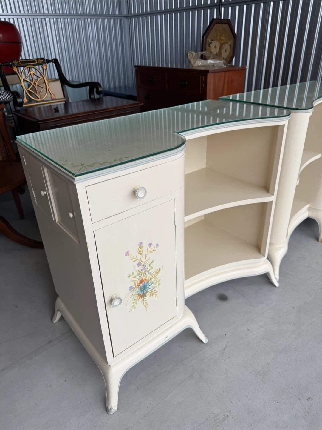 Pair of beautiful custom build nightstands - photo 2