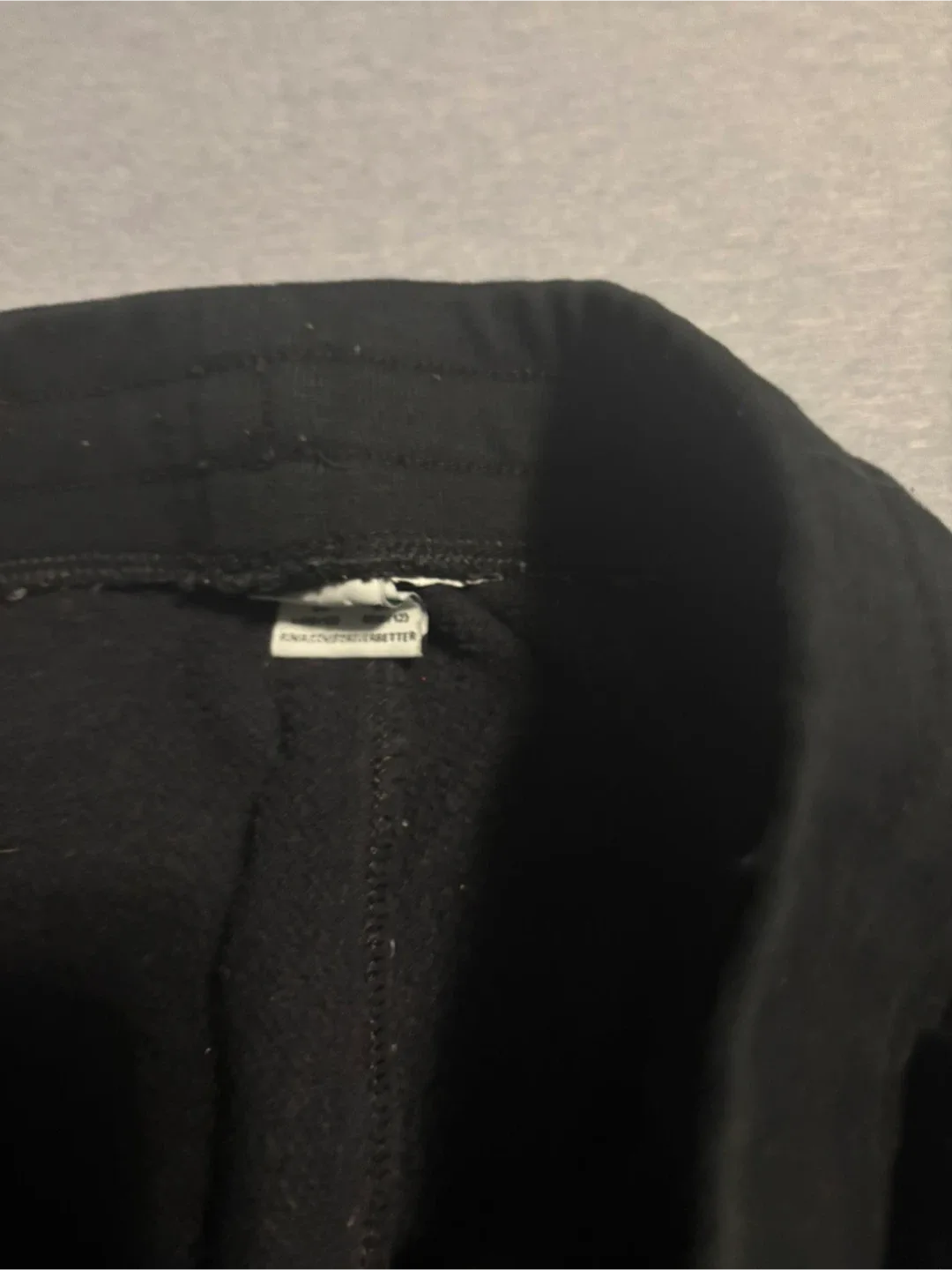 Puma Black Sweatpants - Size 10/12 image indicator(2)