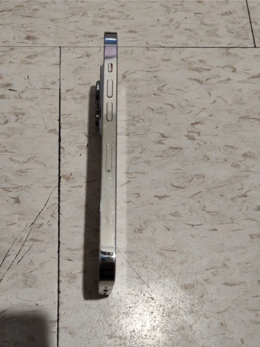 iPhone 14 Pro Silver Unlocked 128gb image indicator(4)