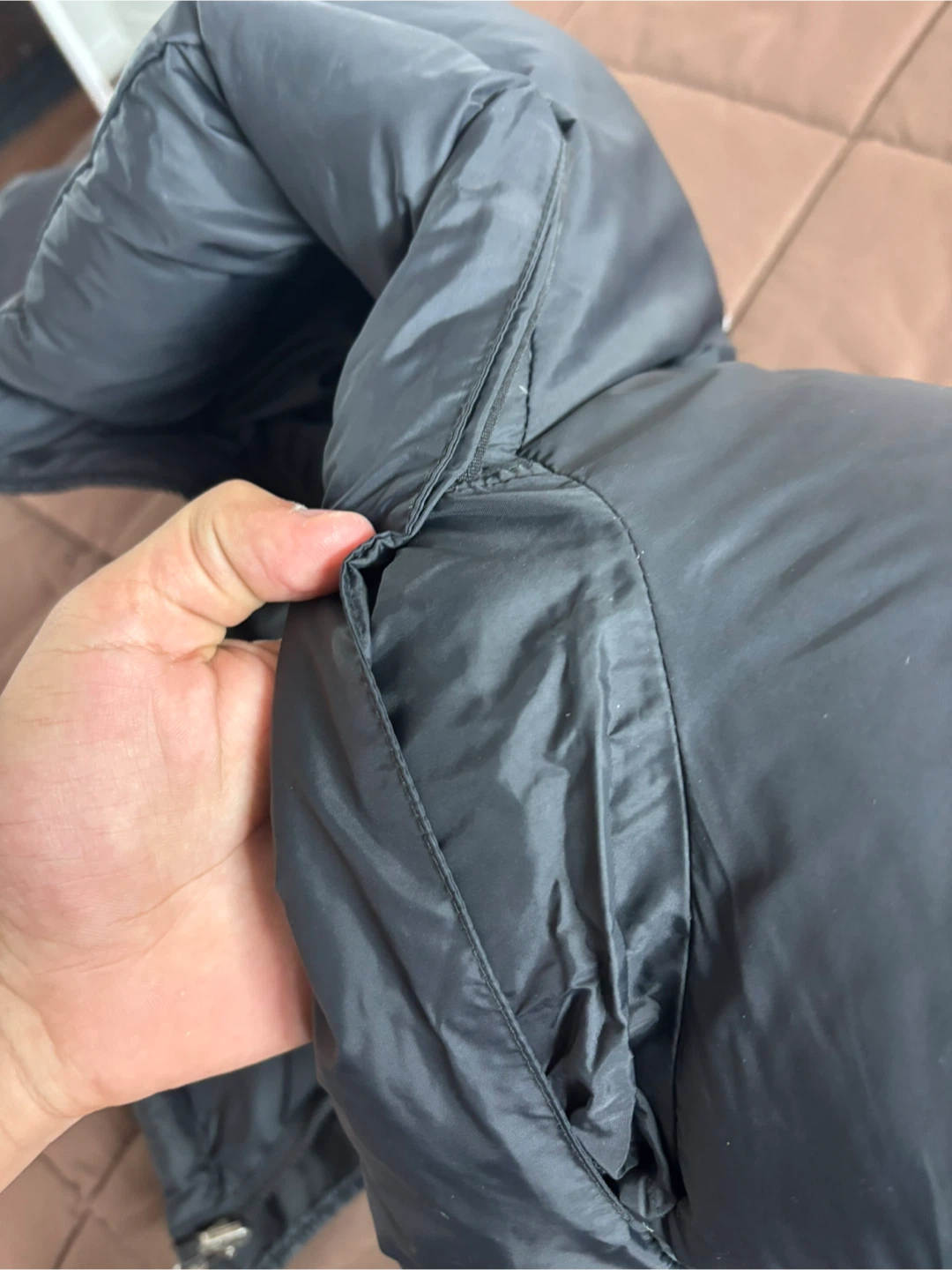 The North Face Puffer Jacket - Men's Size S - photo 4