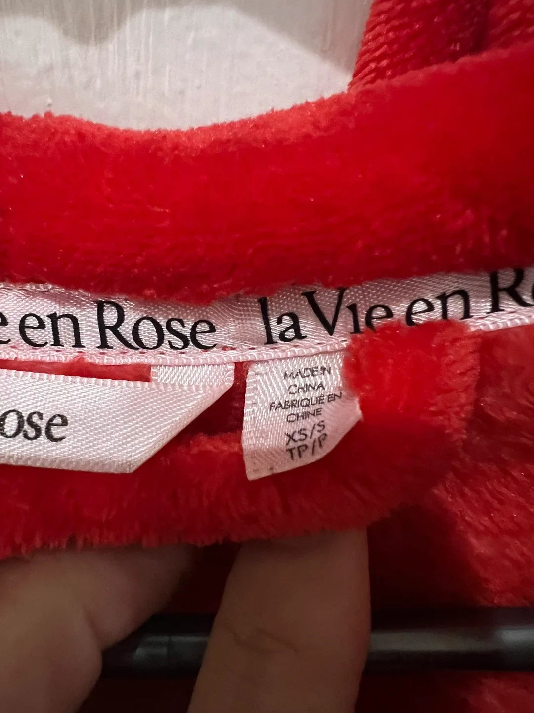 La Vie en Rose Red Fleece Robe with Reindeer Design image indicator(3)