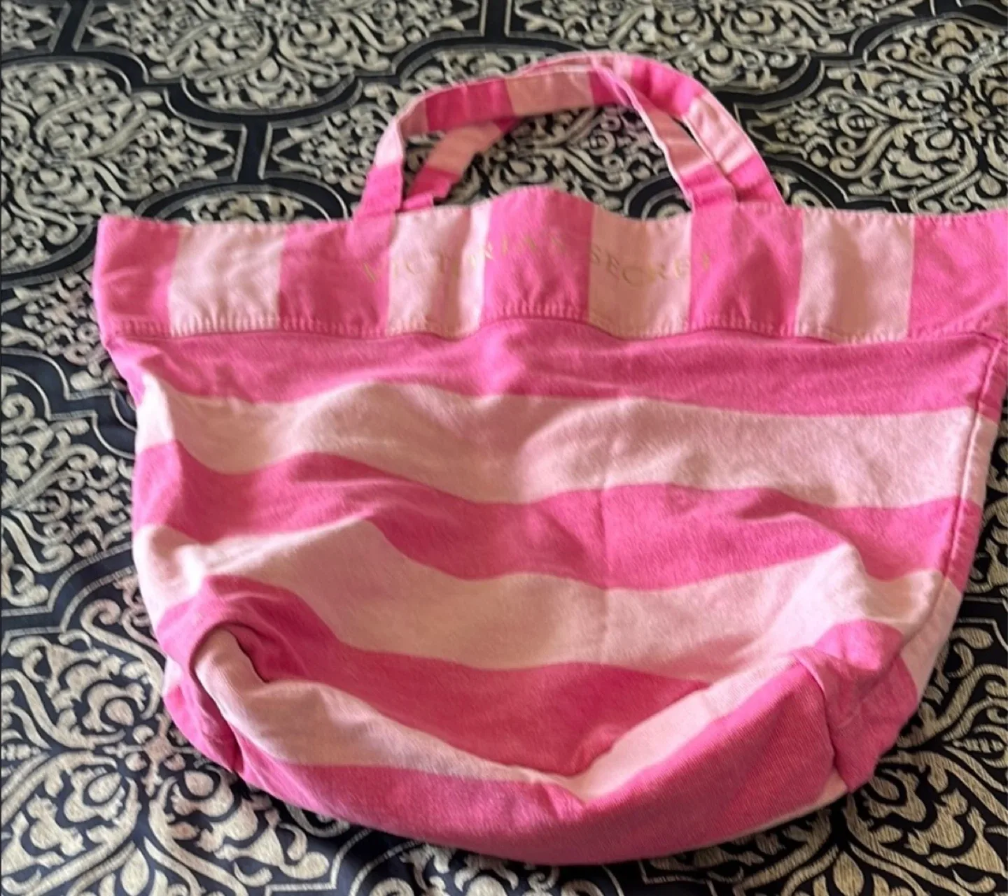 2 Victoria's Secret Pink Striped Tote Bags image indicator(2)