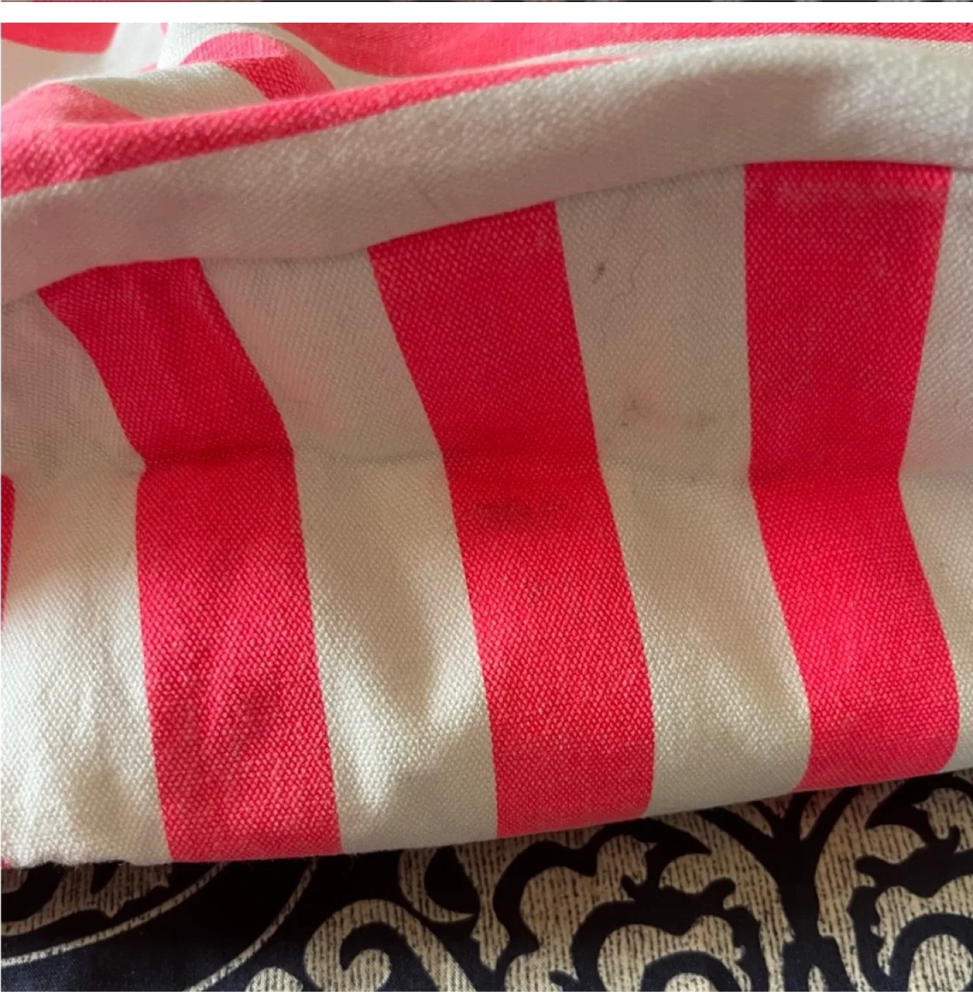 2 Victoria's Secret Pink Striped Tote Bags image indicator(5)