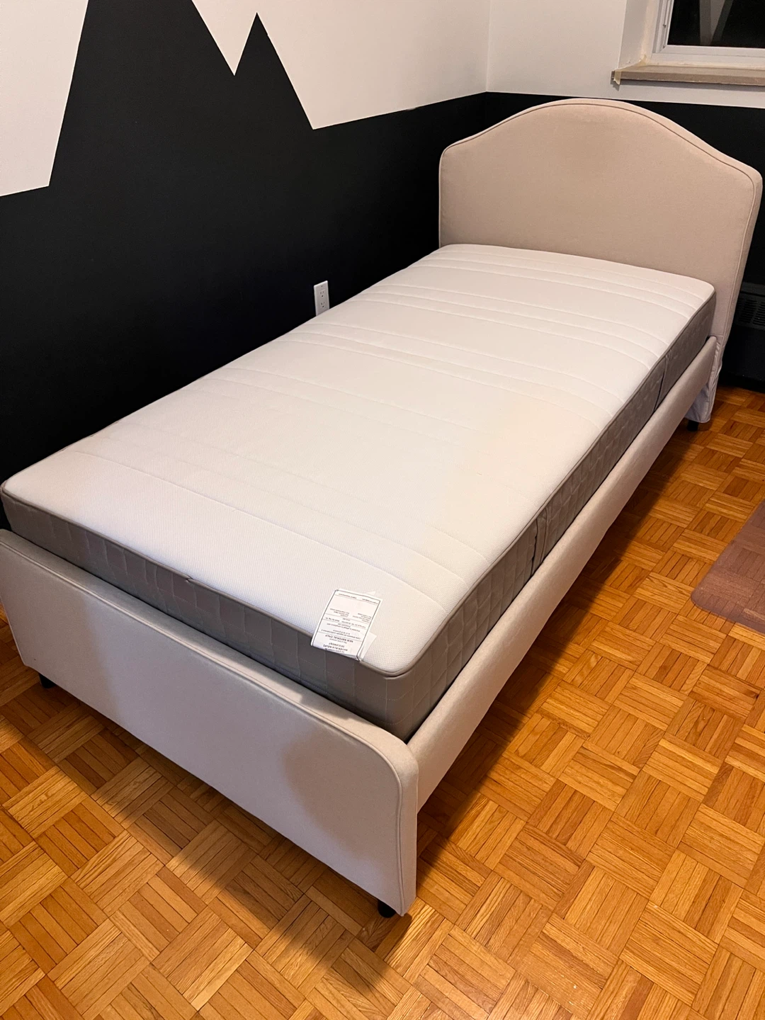 Twin bed frame & mattress