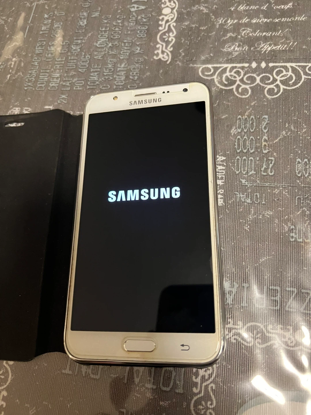 Samsung Galaxy J7 Smartphone - photo 3