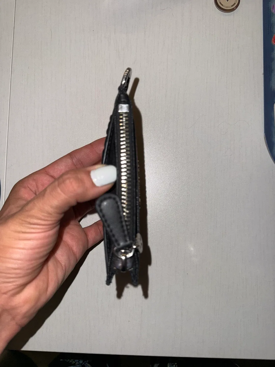 Lululemon Black Card Holder image indicator(4)