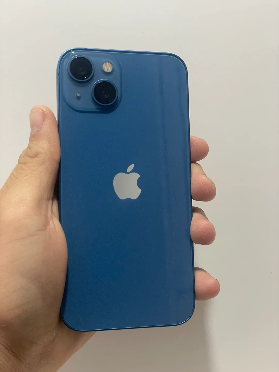 iPhone 13 – 128GB – Blue | Unlocked | Tested & Certified image indicator(2)