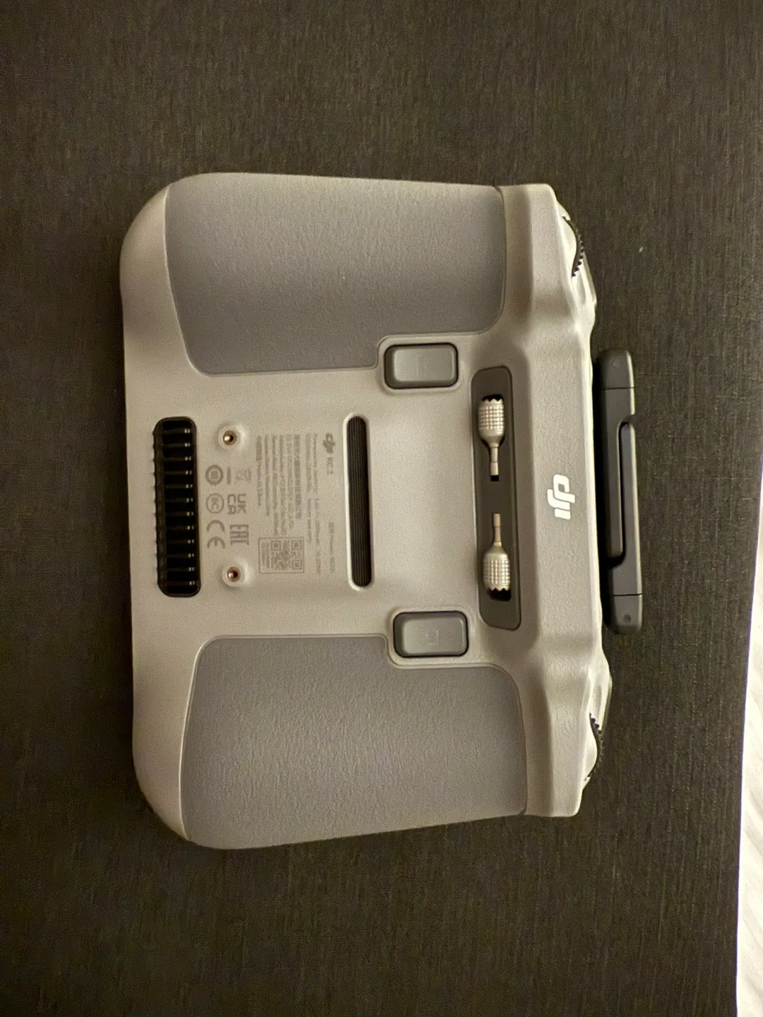 DJI RC 2 Remote Controller image indicator(2)