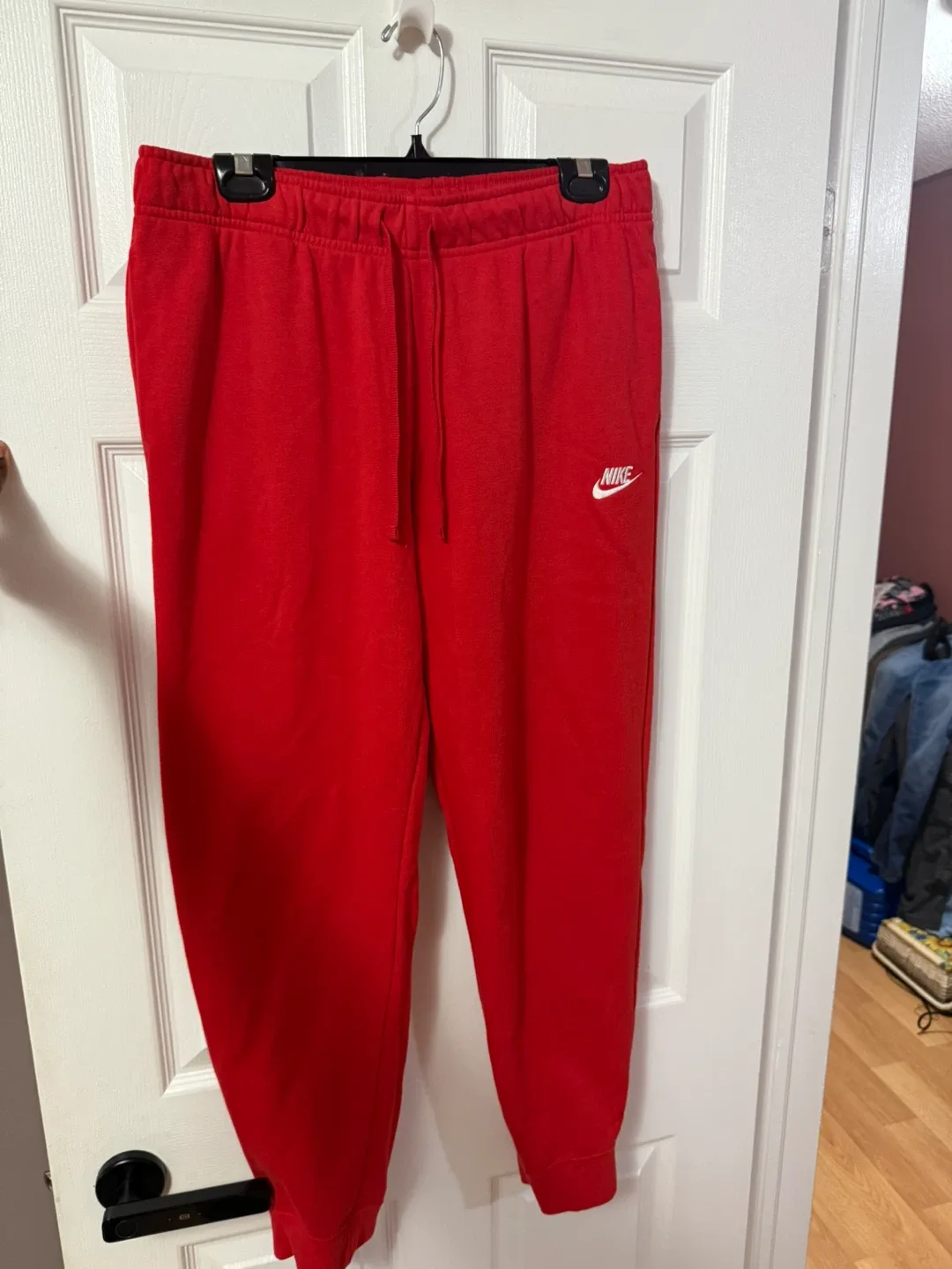 Large Women’s Nike Pants
