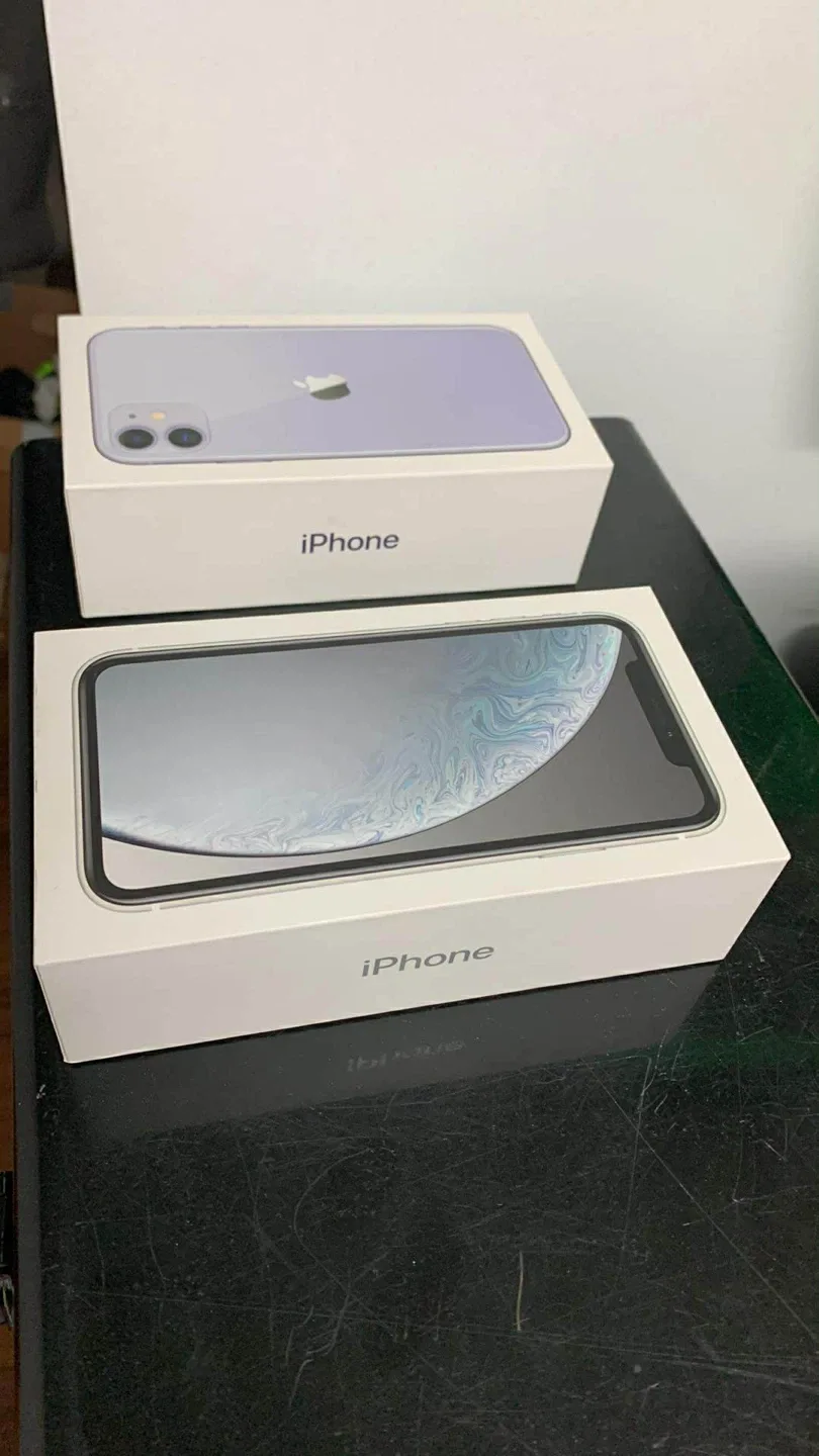 iPhone XR & iPhone 11 box only
