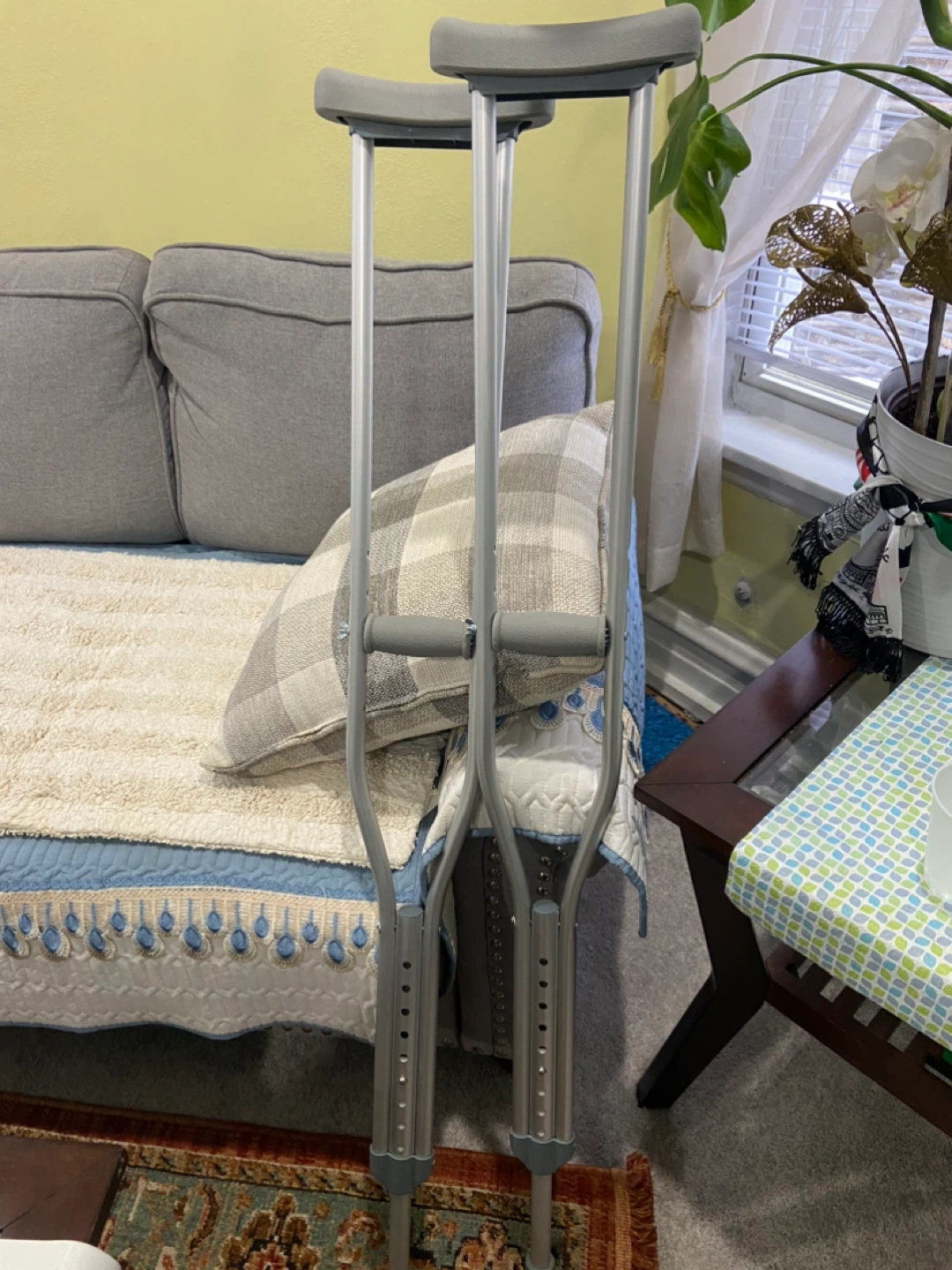 Adjustable Adult Crutches
