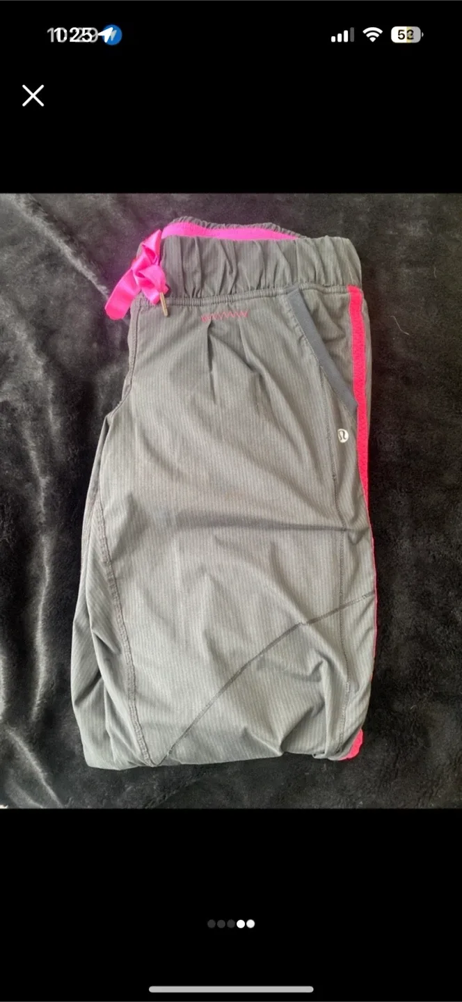 Lululemon Women's Grey/Pink Drawstring Pants