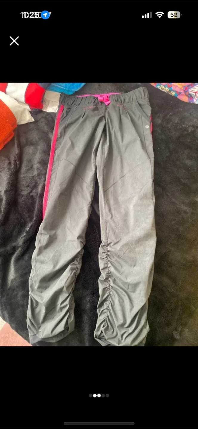 Lululemon Women's Grey/Pink Drawstring Pants image indicator(2)