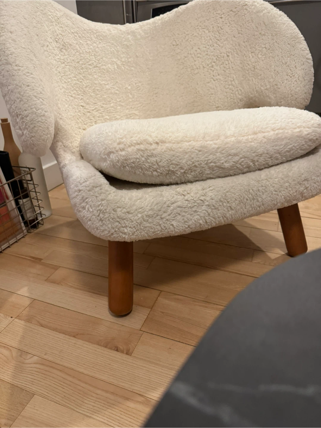 Off-White Sherpa Accent Chair - photo 3
