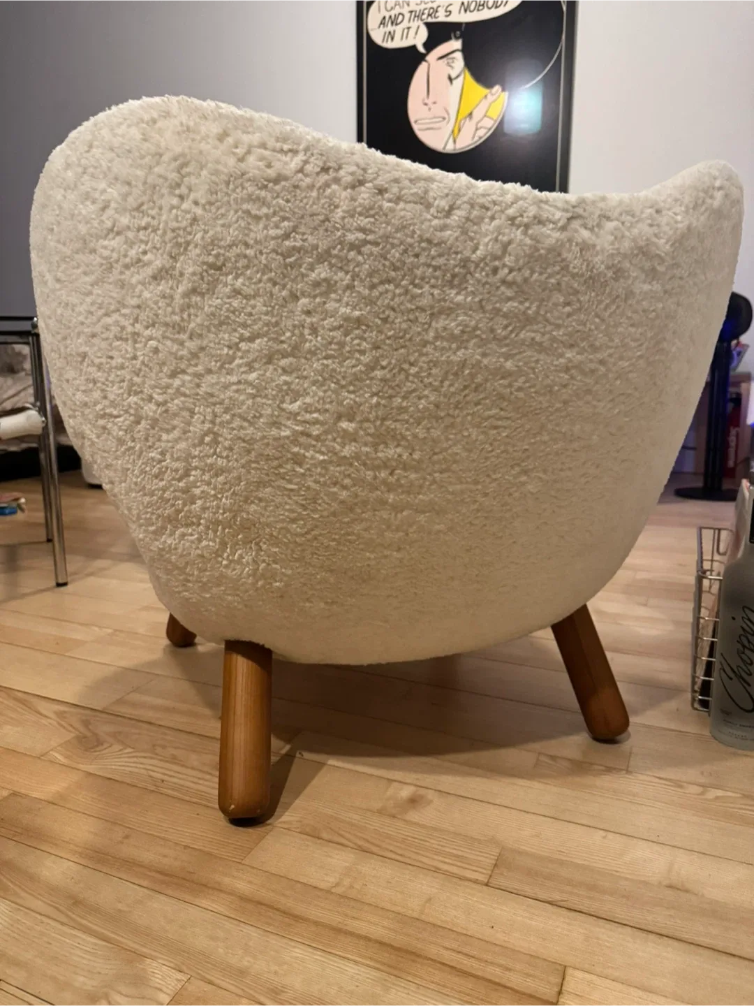 Off-White Sherpa Accent Chair image indicator(4)