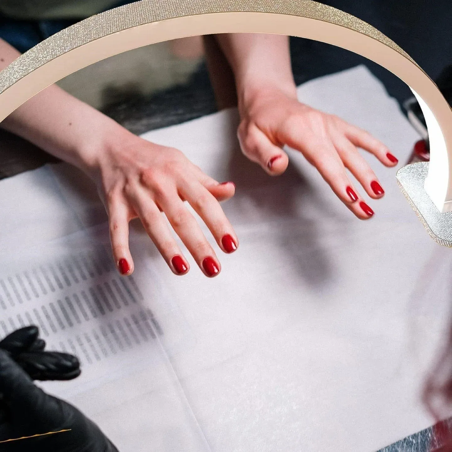 Adjustable Color Temperature Beauty Light image indicator(2)