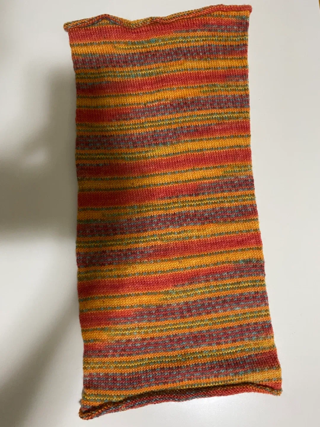 Handmade neck warmer image indicator(2)