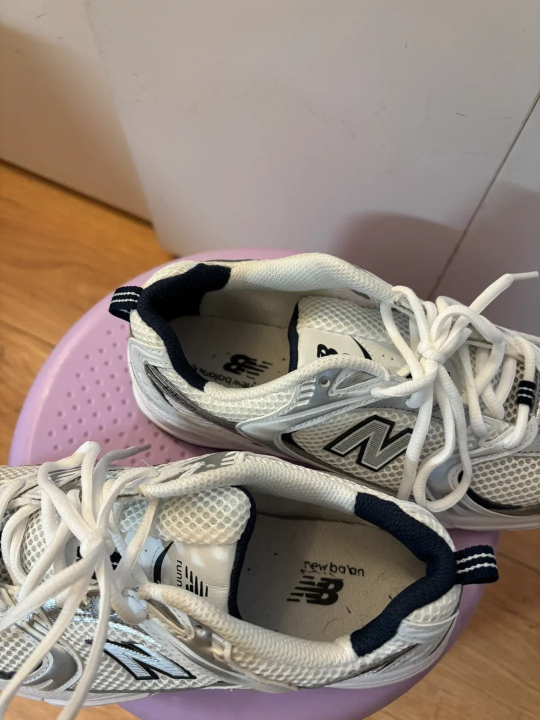 New Balance 530 White/Silver image indicator(4)