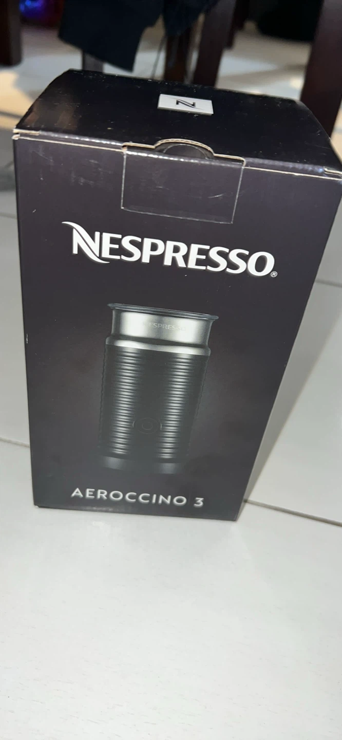 Nespresso Aeroccino3 Milk Frother - Like New!