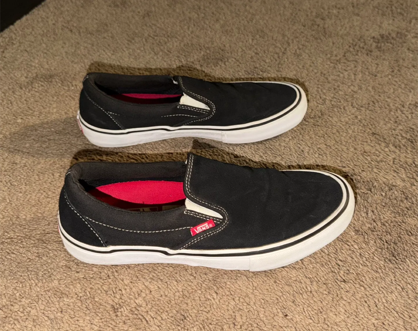 Vans Classic Slip-On Black Shoes image indicator(4)