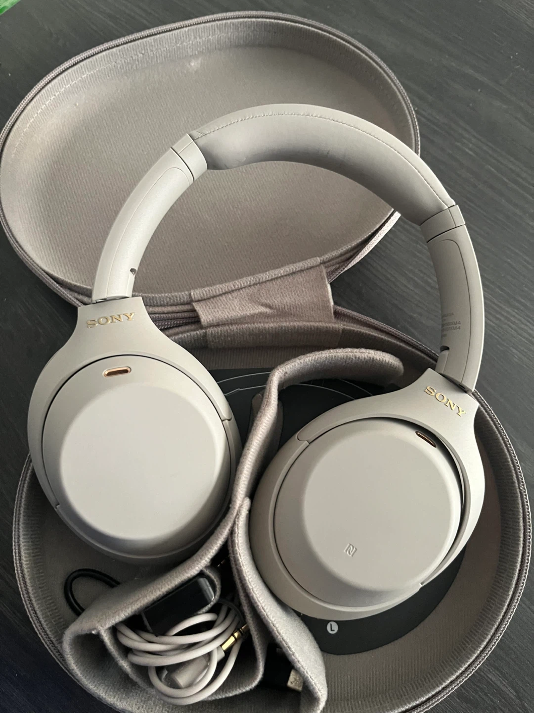 Sony WH-1000XM4 Wireless Noise Cancelling Headphones - photo 2