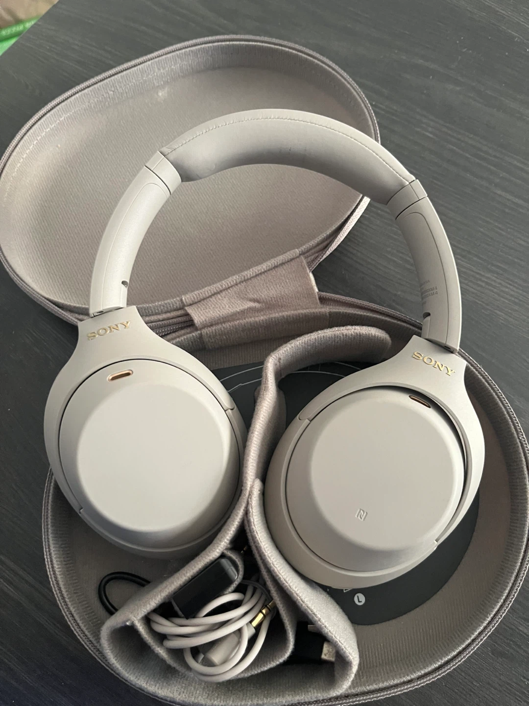 Sony WH-1000XM4 Wireless Noise Cancelling Headphones - photo 3