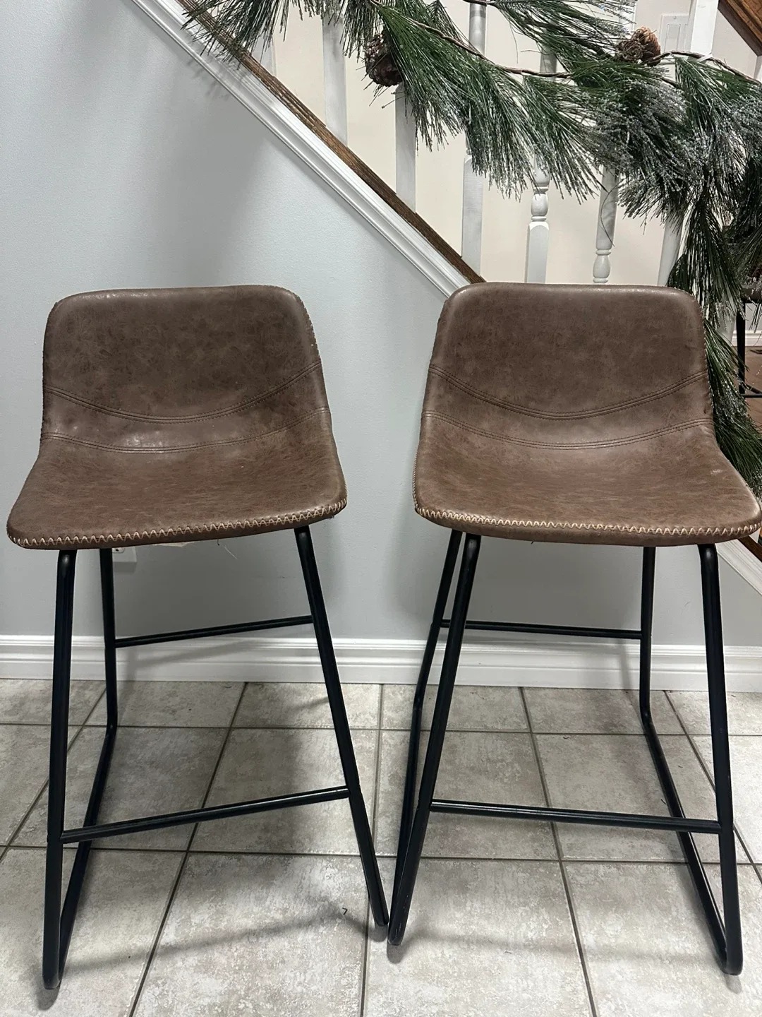 Set of 2 Brown Leather Bar Stools x2