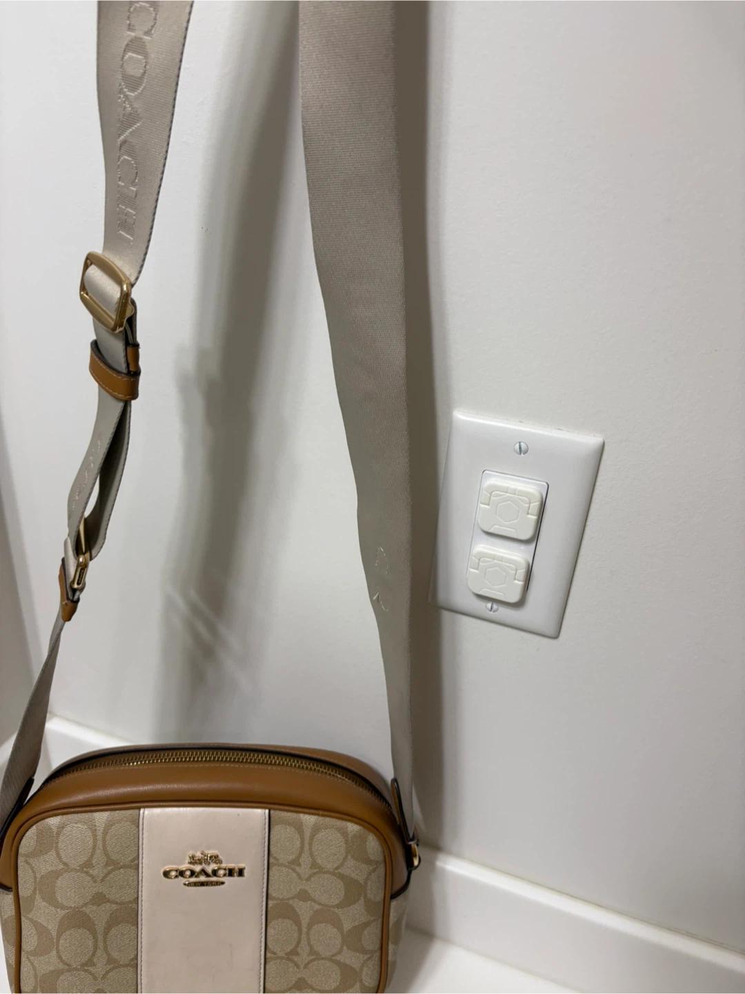 Coach Camera Bag 2466 CT255 - photo 2