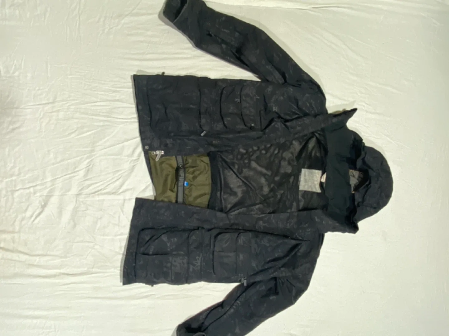 Bonfire  Black Snowboard Jacket size large image indicator(3)