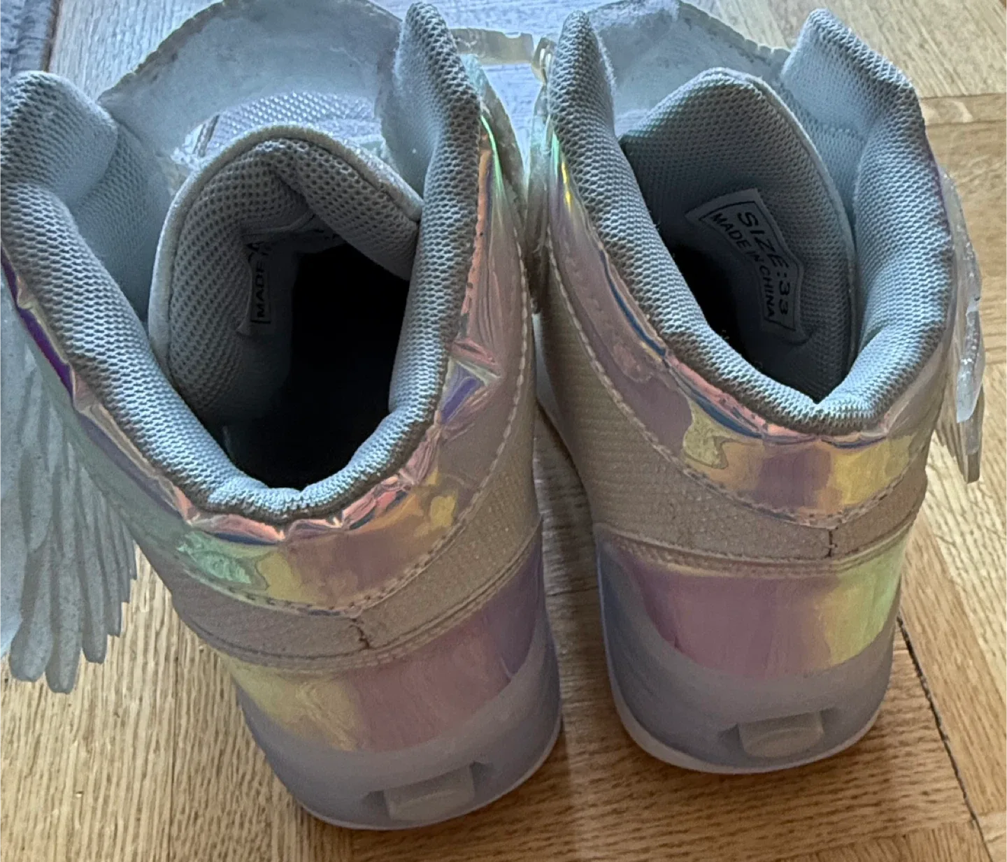 “Cleanout SPORT Roller Skate Shoes - Size 33 image indicator(4)