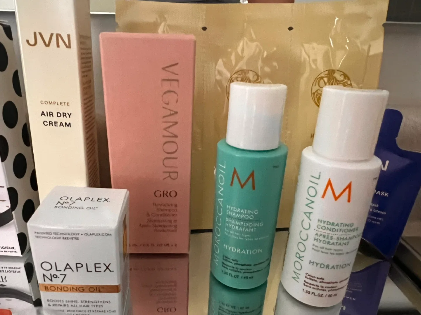 Hair Care Bundle: Moroccanoil, Olaplex, Vegamour, JVN, Kerastase image indicator(3)