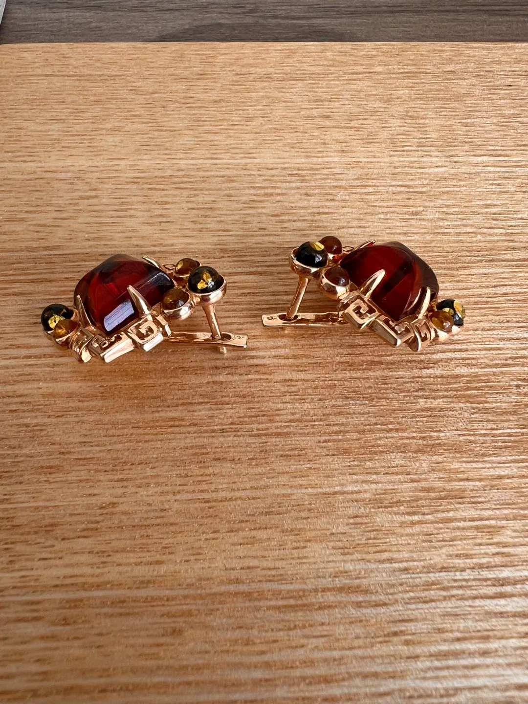 Vintage Amber Earrings image indicator(2)