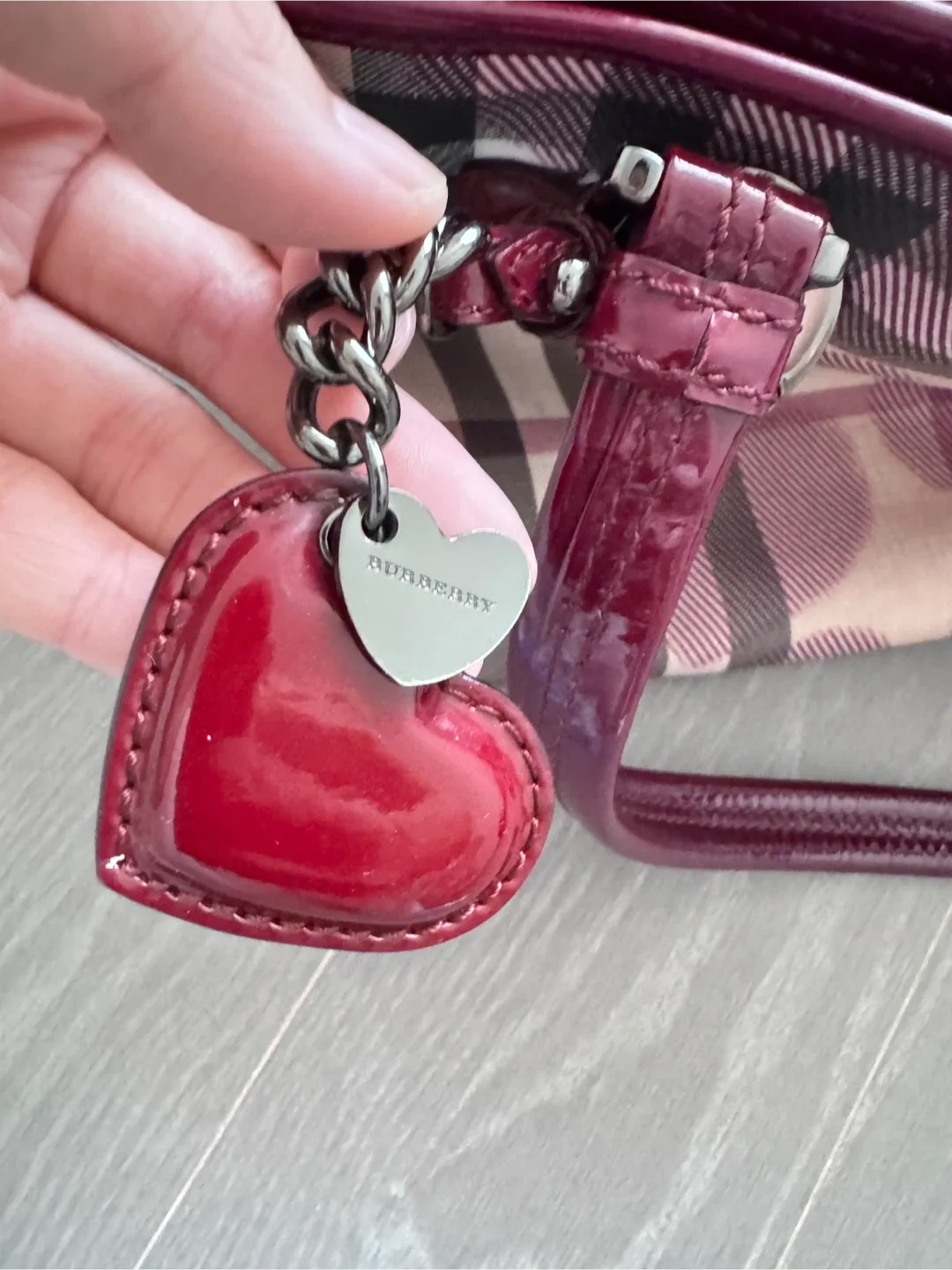 Burberry Tote Bag image indicator(4)