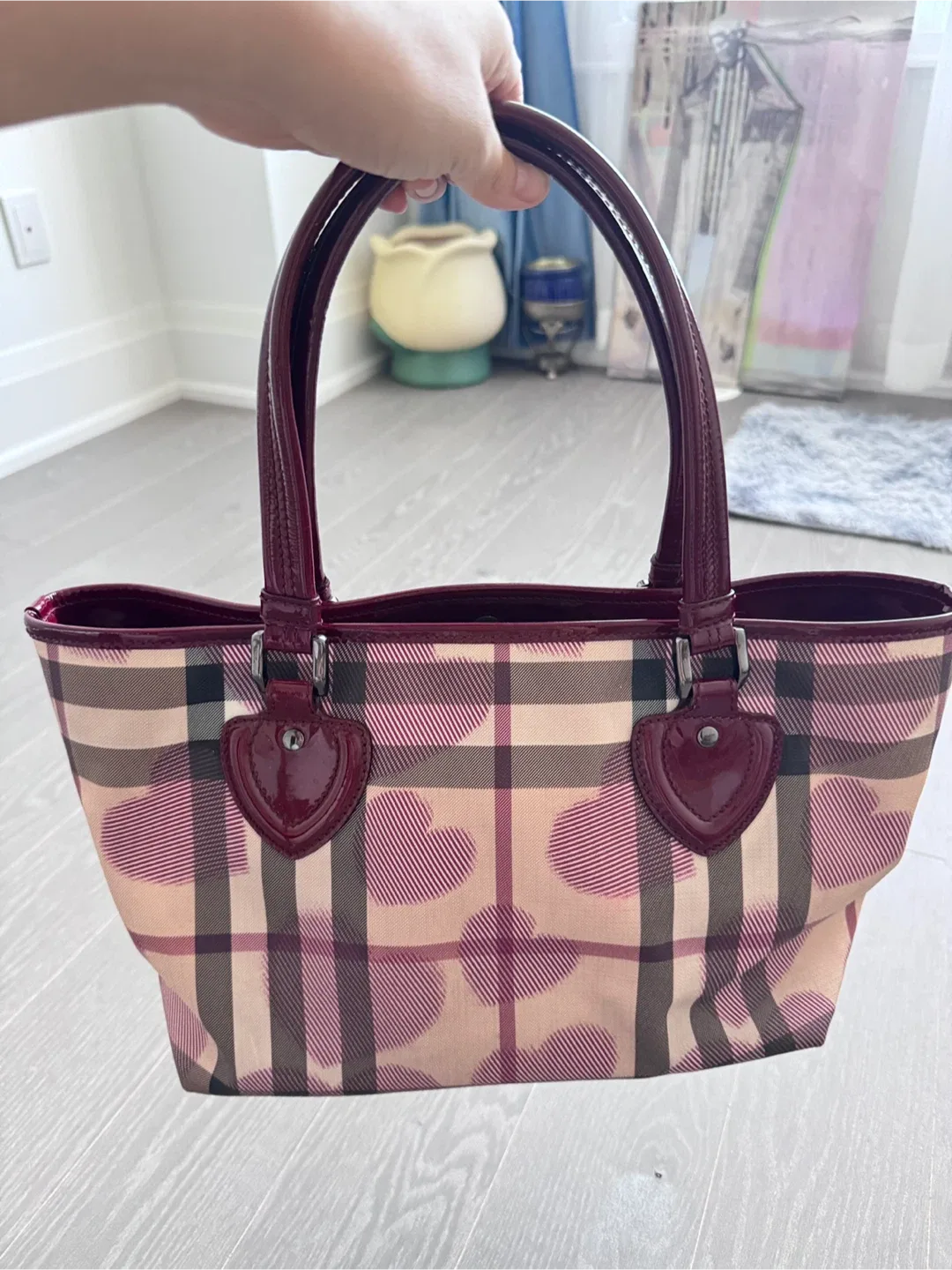 Burberry Tote Bag image indicator(2)