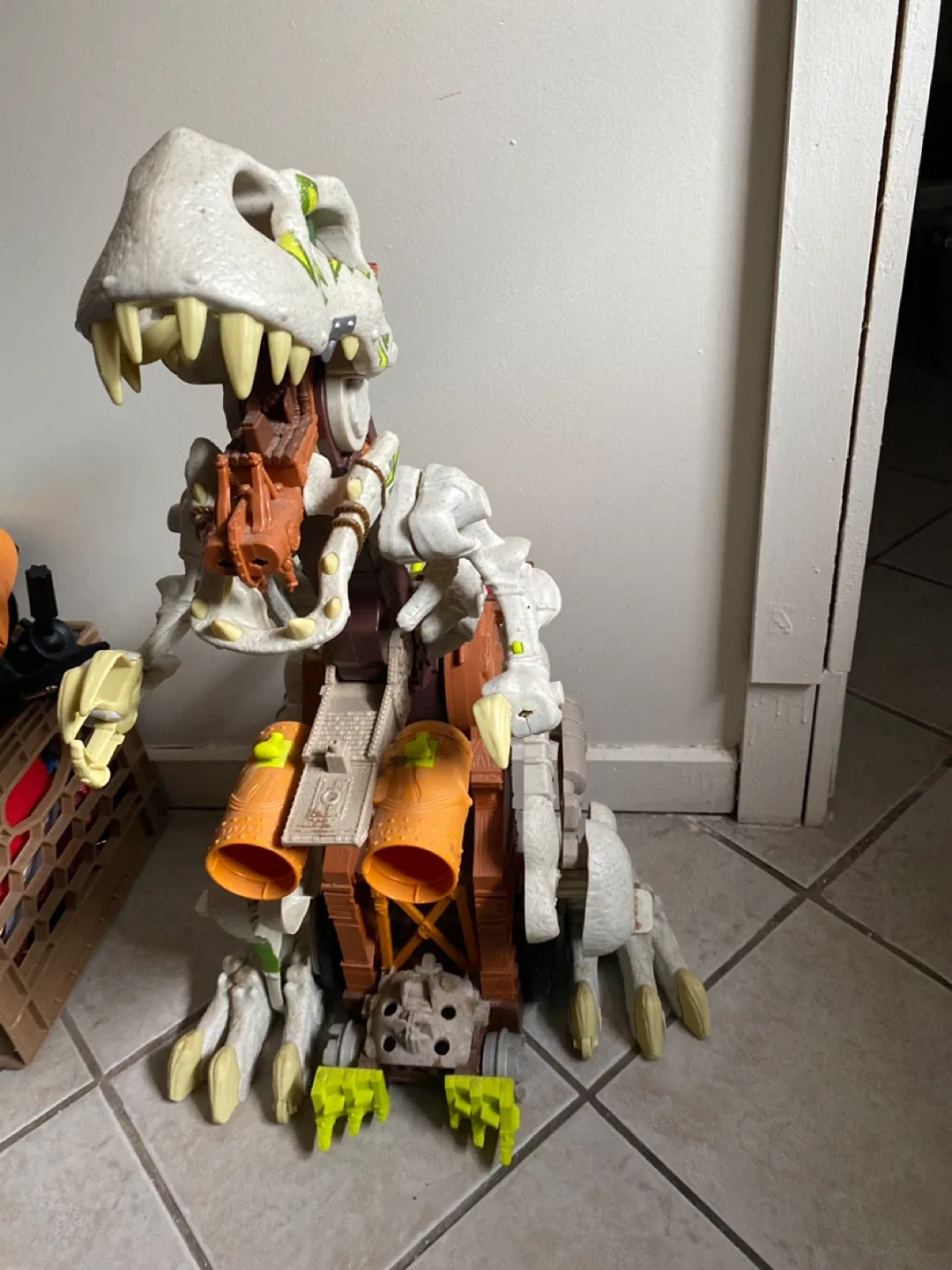 Jurassic World Dino Rivals Thrash 'N Throw Tyrannosaurus Rex