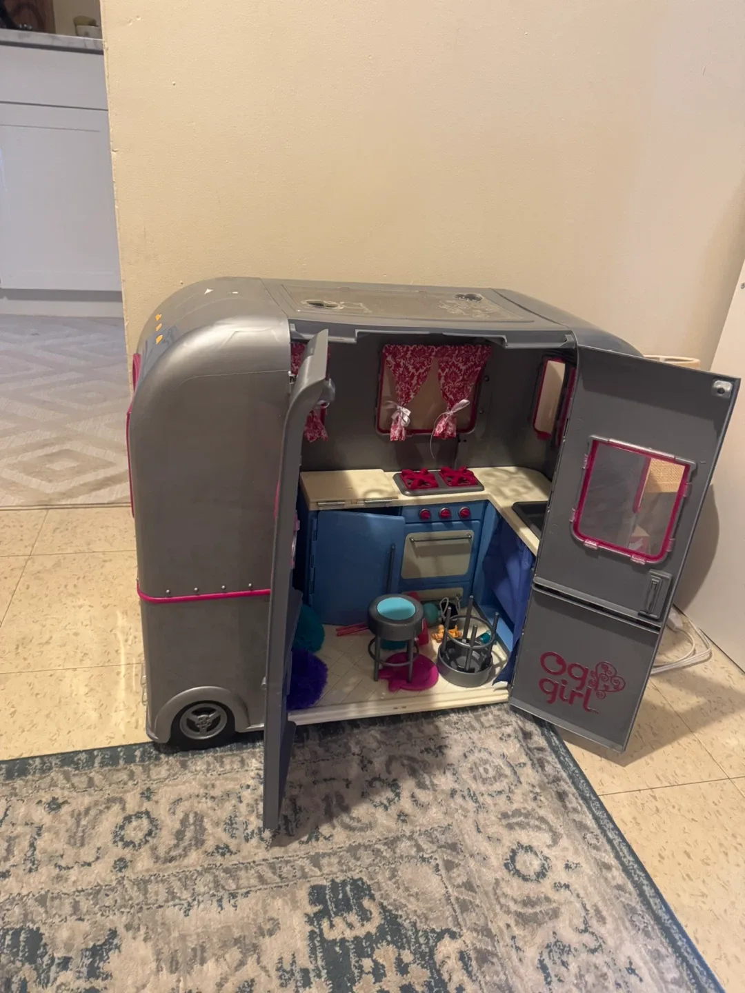 Our Generation Stacked Blocks Lamp