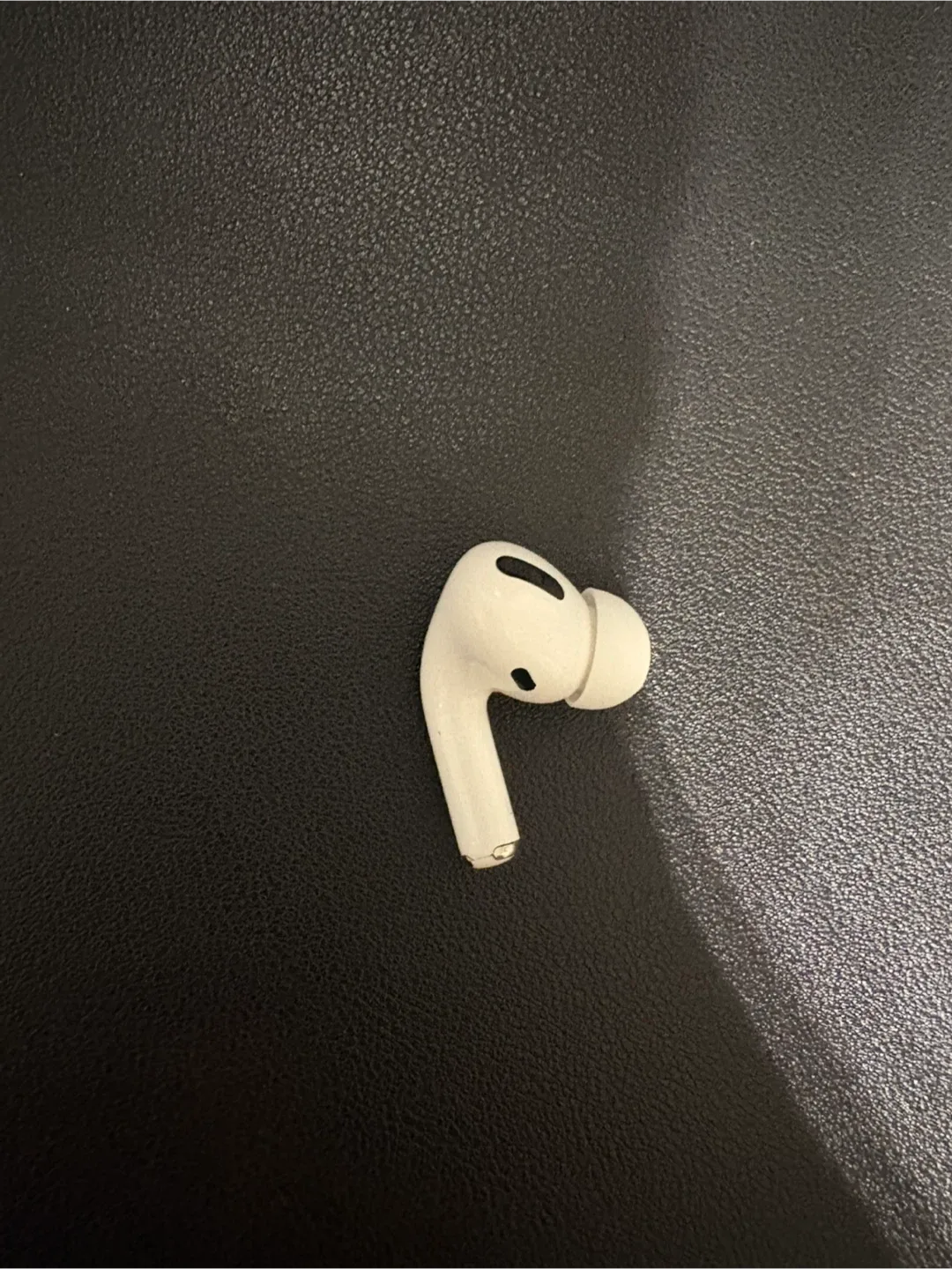 Apple AirPod Pro (Left) image indicator(4)