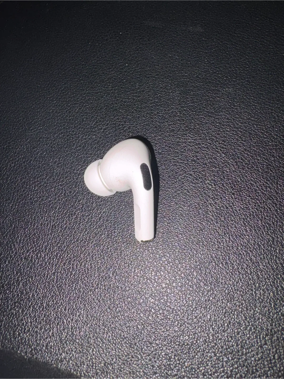 Apple AirPod Pro (Left) image indicator(2)