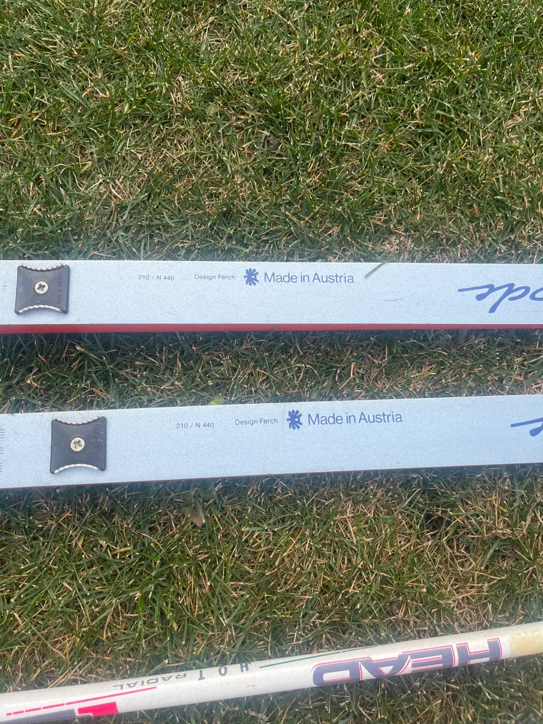 Fischer Sport Glass Skis & Head Ski Poles image indicator(6)