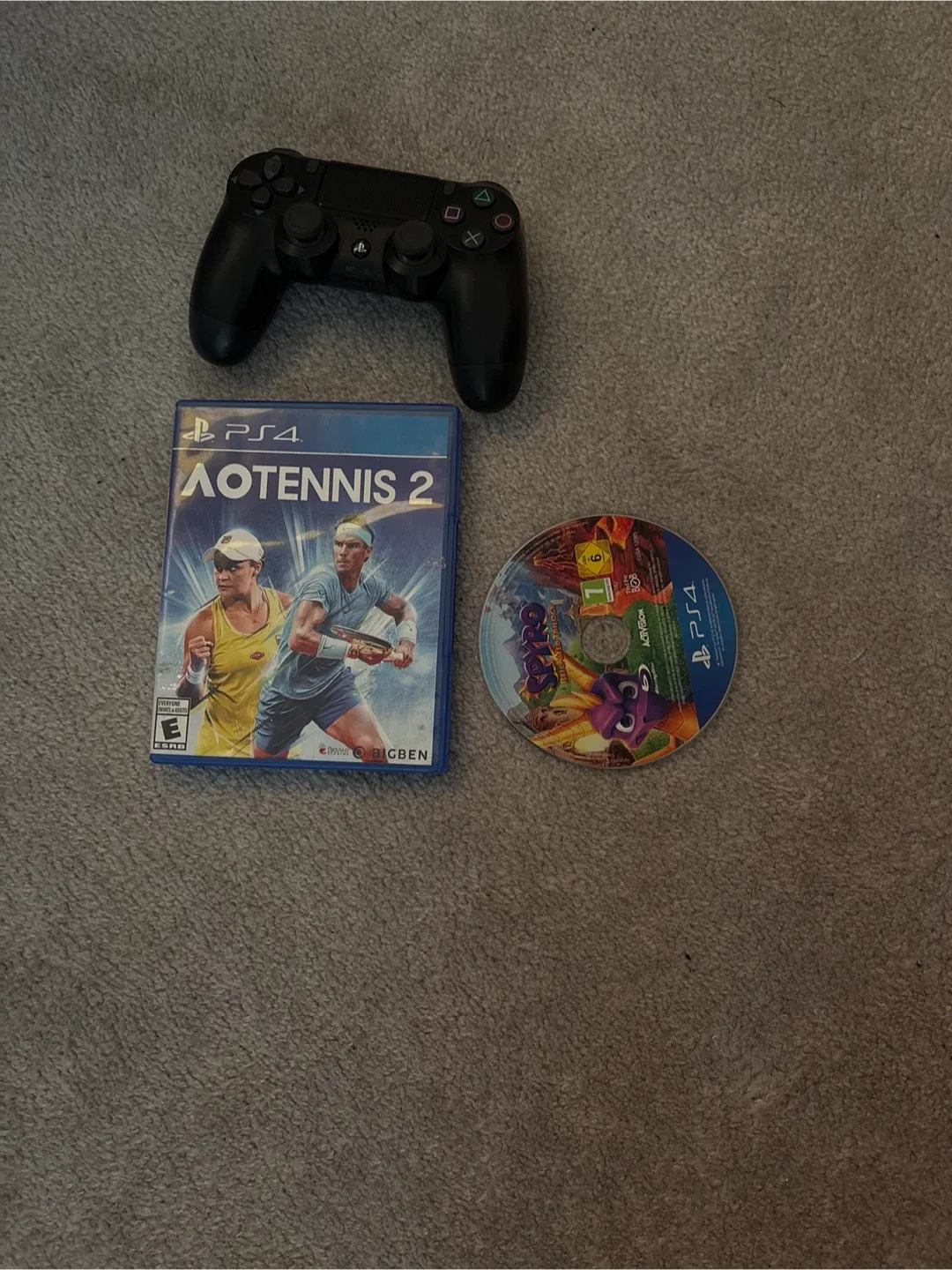 PS4 Controller, AO Tennis 2, Spyro Reignited Trilogy