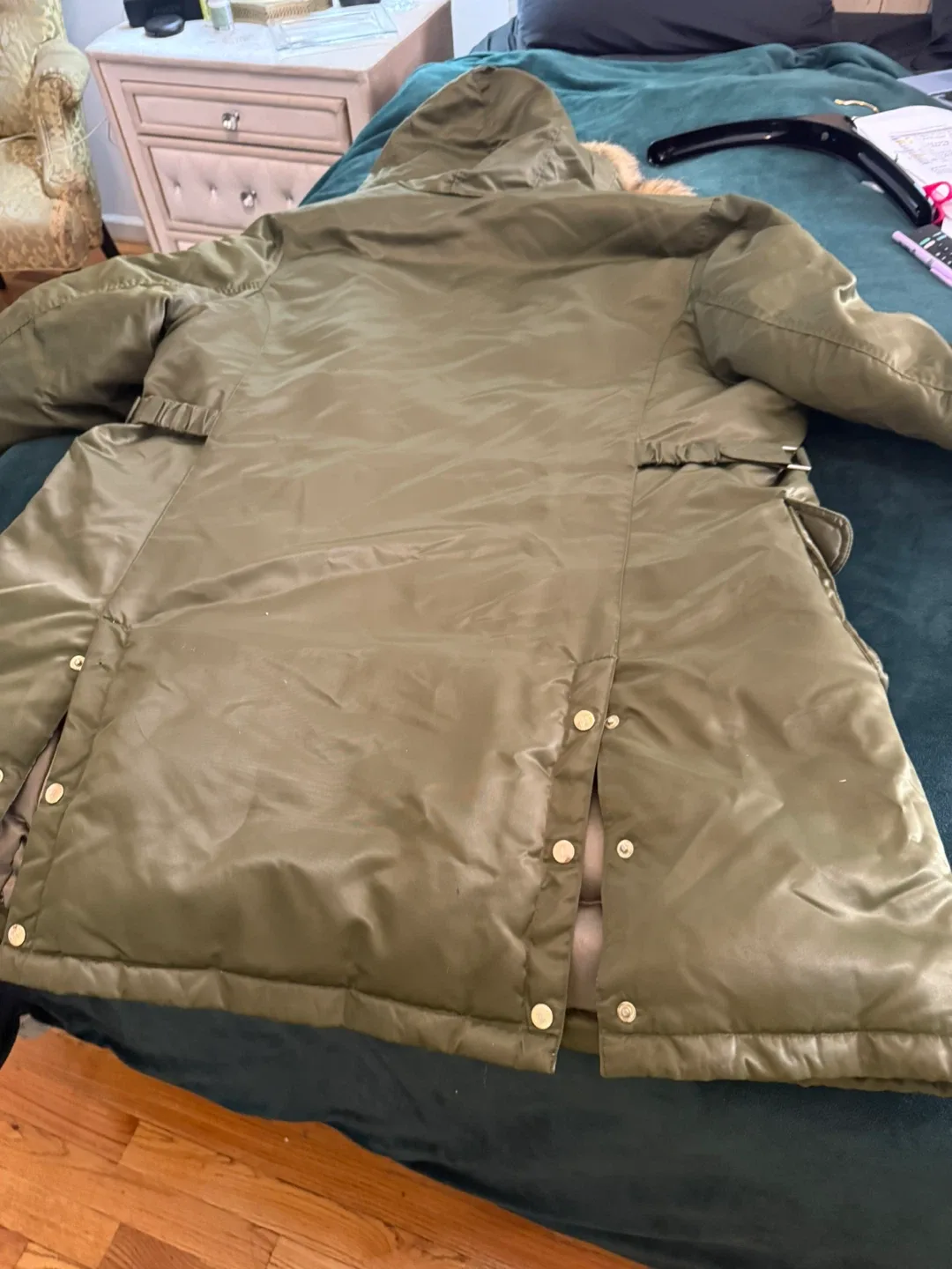 Olive Green Padded Parka Coat image indicator(4)
