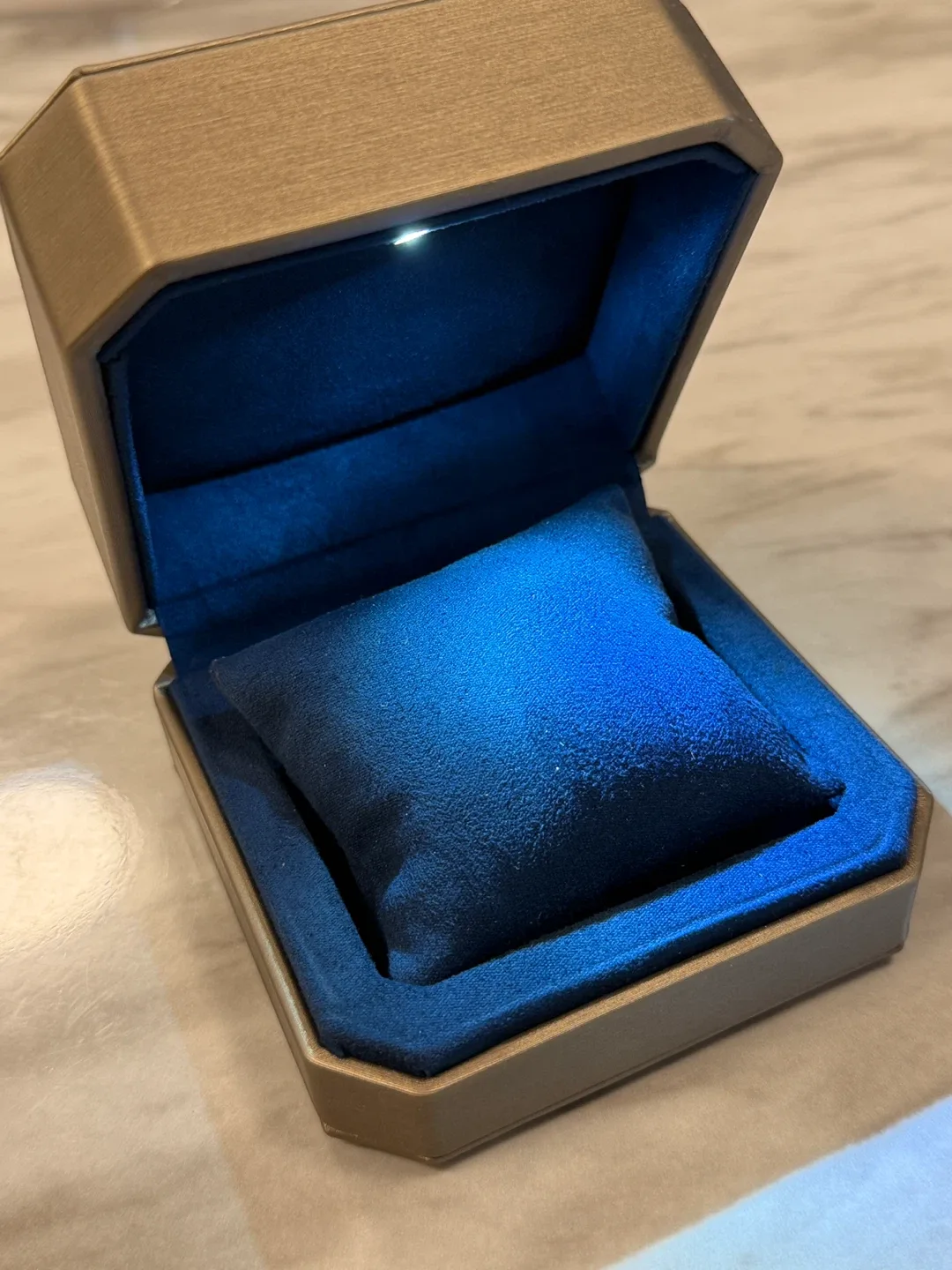 Light Up Jewelry Box for Bracelet