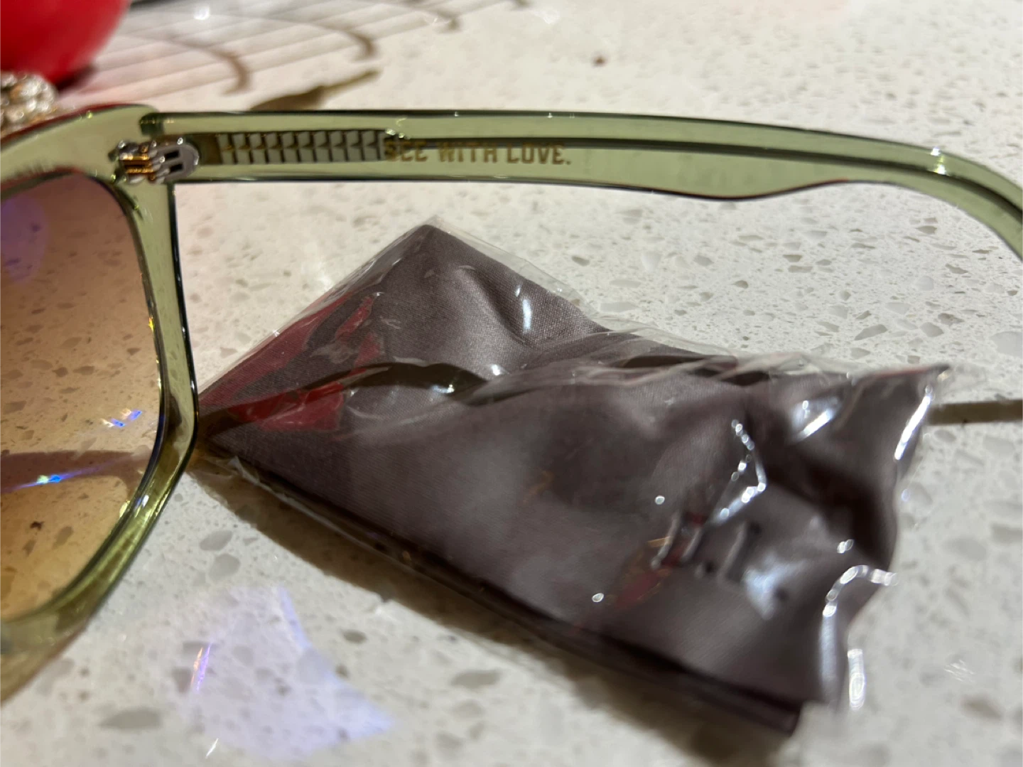 D.L. Eyewear Sunglasses with Case (Dan Levy) - photo 3