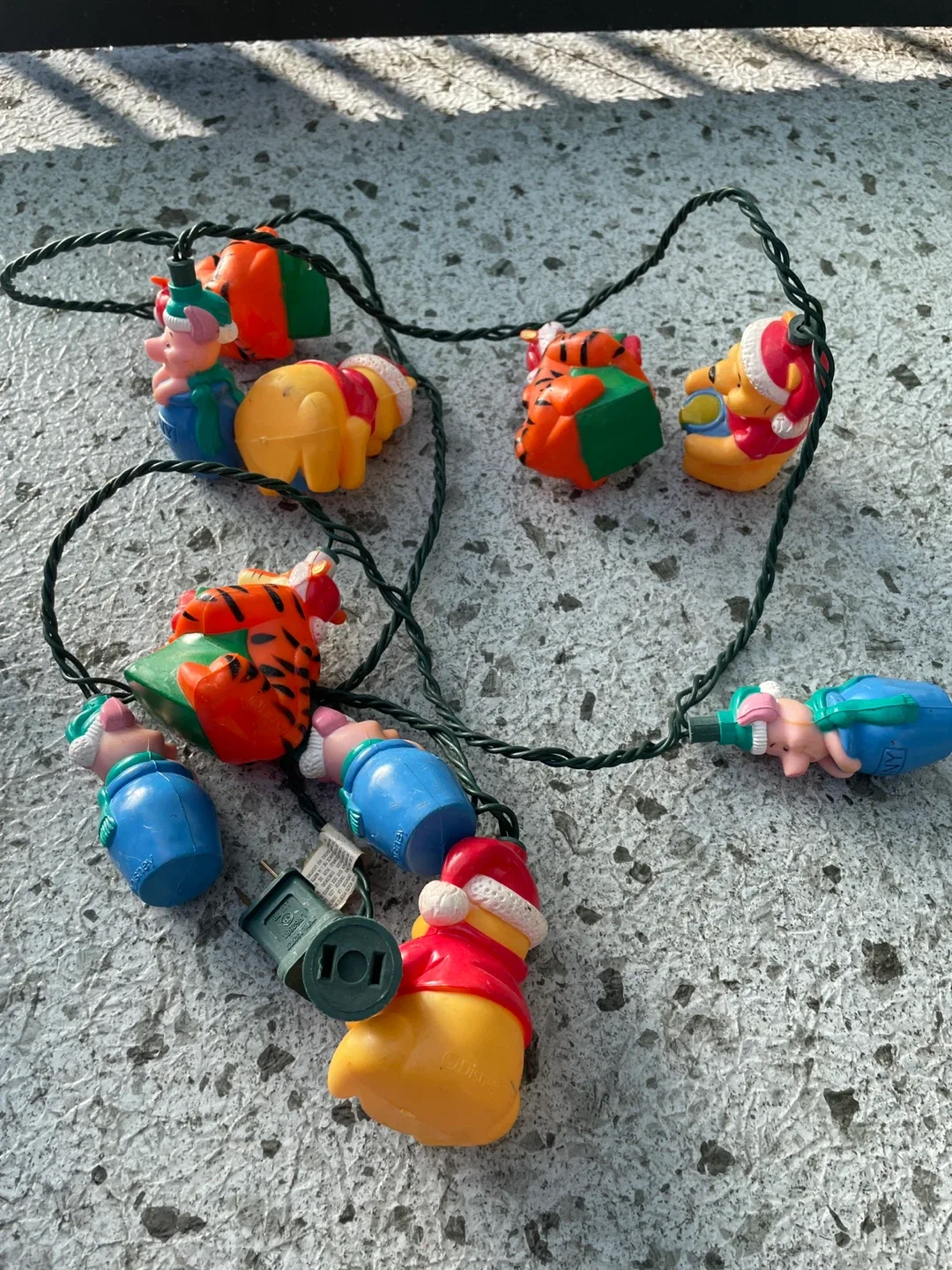 Winnie the Pooh Christmas String Lights image indicator(2)