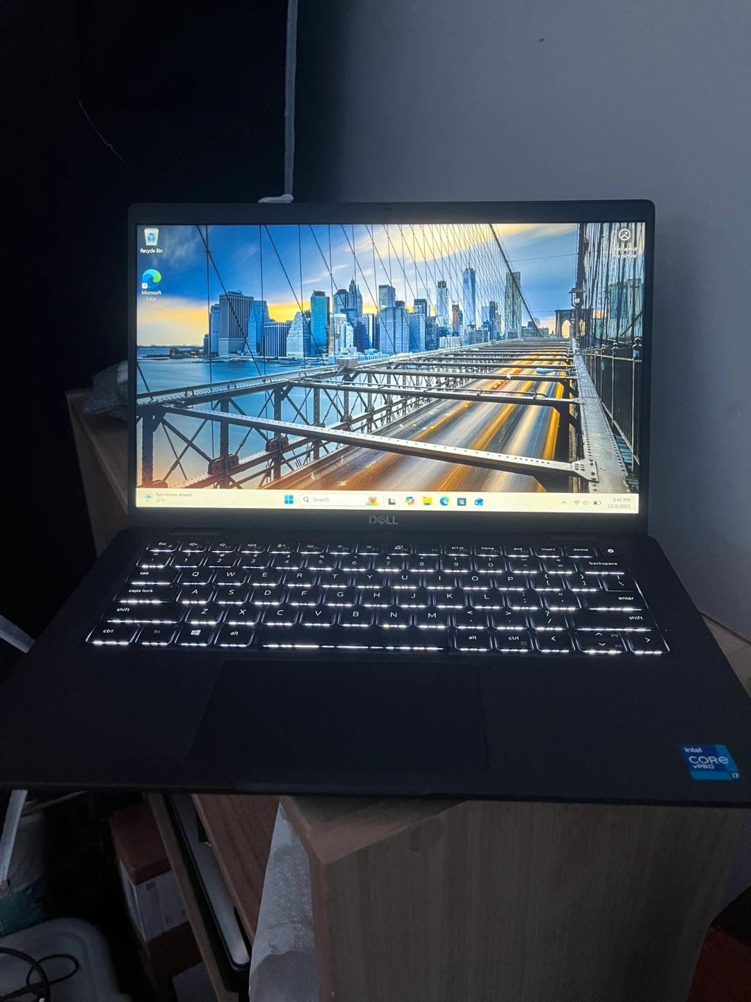 Dell Latitude 7420 i7-11th Gen 32 gb ram 256 ssd with charger
