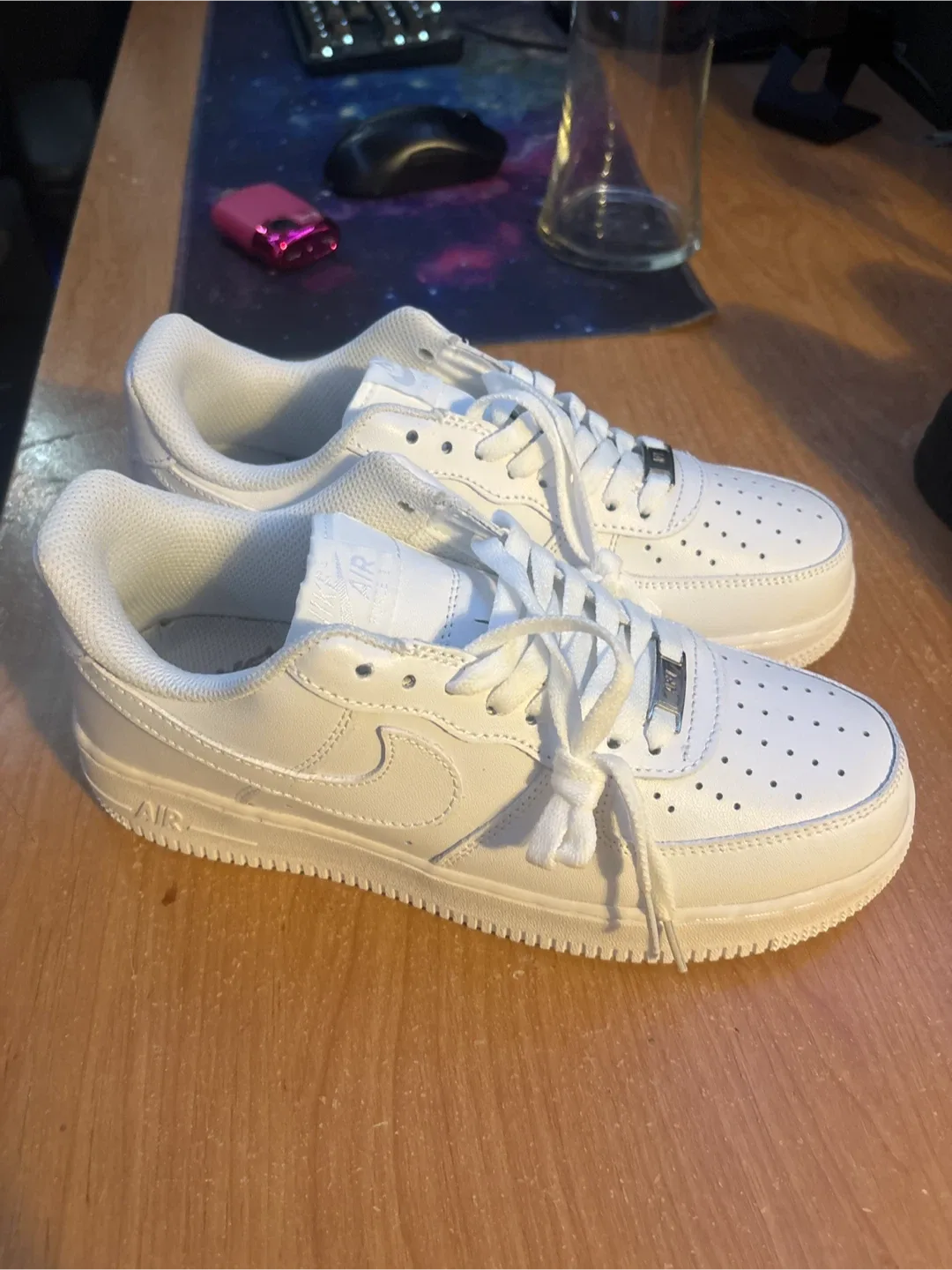 Nike Air Force 1 - Size 7 image indicator(2)