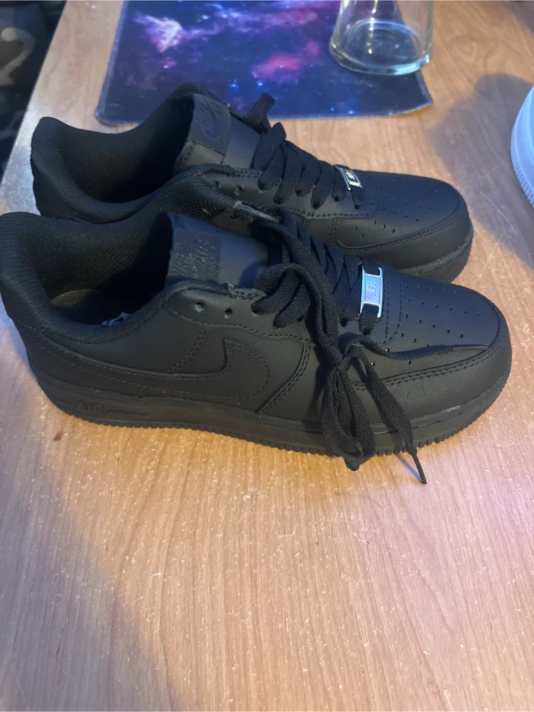 Nike Air Force 1 Low - Size 7 US - Black image indicator(2)