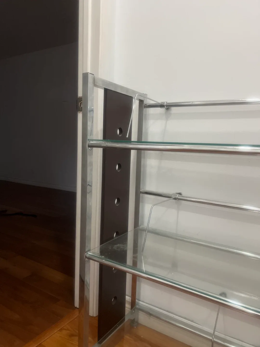 Glass & Metal Shelving Unit image indicator(2)